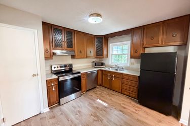 Photo 2 of 19 of 1716 Timberlane St, Gastonia, NC