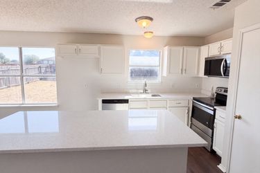 Photo 2 of 24 of 441 Longshore Dr, Little Elm, TX