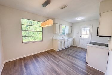 Photo 2 of 19 of 8943 3rd Ave, Jacksonville, FL