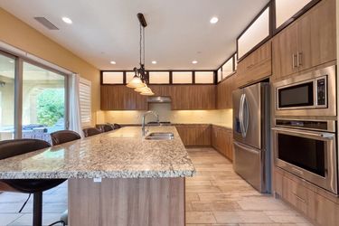 Photo 2 of 37 of 627 E Orange Blossom Way, Azusa, CA