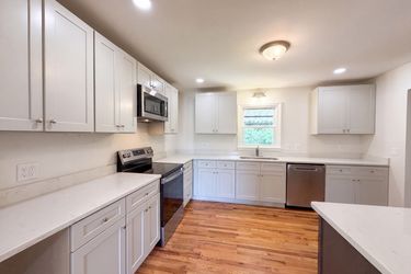 Photo 2 of 21 of 506 Mason Ct, Murfreesboro, TN