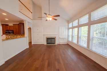 Photo 2 of 40 of 12212 Ashton Woods Ln, Raleigh, NC
