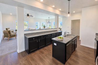 Photo 2 of 35 of 9831 Mystic Sun Ct, Fishers, IN