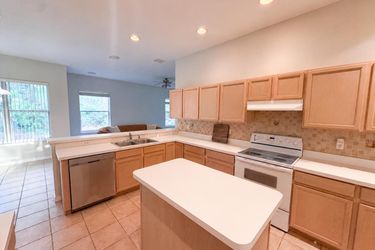 Photo 2 of 25 of 27 Russman Ln, Palm Coast, FL