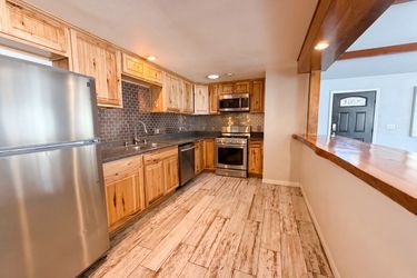 Photo 2 of 17 of 317 Wren Dr, Big Bear Lake, CA