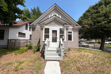 Exterior photo of 5200 Camden Ave N