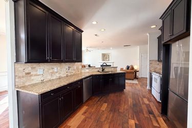 Photo 2 of 26 of 9325 Ayscough Rd, Summerville, SC
