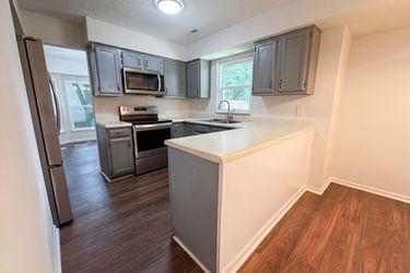 Photo 2 of 22 of 133 Danzid Dr, Summerville, SC