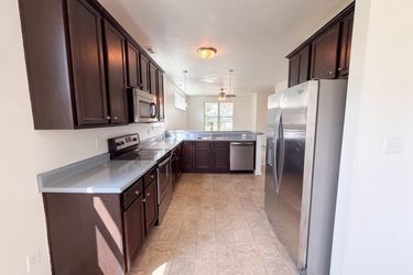 Photo 2 of 21 of 2913 Hervey St, Indianapolis, IN