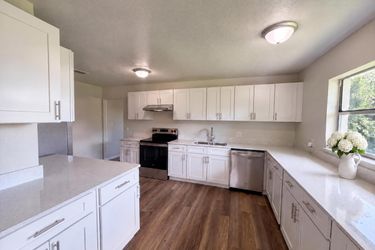 Photo 2 of 19 of 4918 Denise Ave, Lakeland, FL