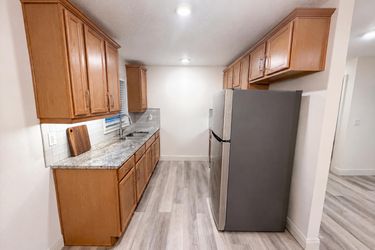 Photo 2 of 26 of 3444 Valeview Dr, Apopka, FL
