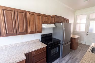 Photo 2 of 25 of 809 Mary St, Waycross, GA