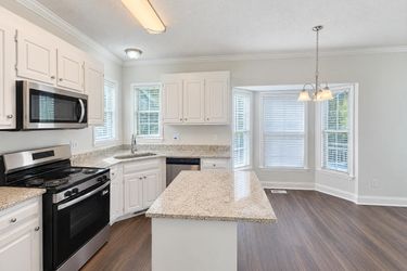 Photo 2 of 25 of 6113 Remington Lake Dr, Raleigh, NC