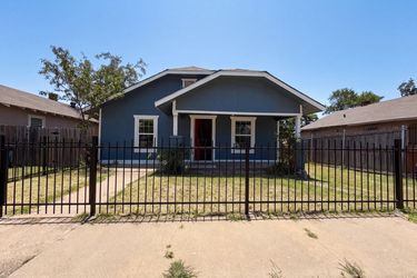 Exterior photo of 2832 Avenue I