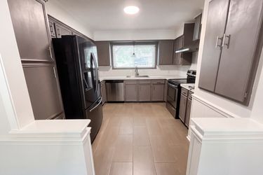 Photo 2 of 16 of 14553 Stone Creek Dr, Tyler, TX