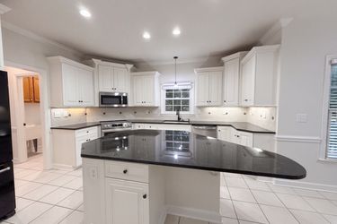 Photo 2 of 45 of 105 Ridgemere Ct, Winston Salem, NC