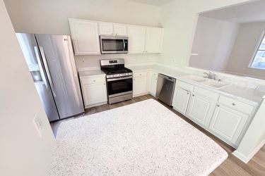 Photo 2 of 30 of 9155 Nesbit Ferry Rd, Alpharetta, GA