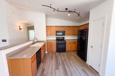 Photo 2 of 17 of 7184 S Oakbank Dr, Tucson, AZ
