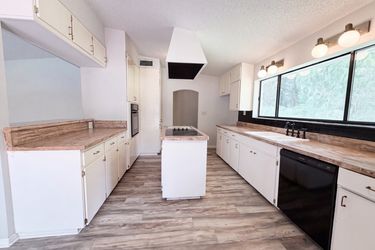 Photo 2 of 21 of 1605 Raiford Rd, Starke, FL
