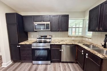 Photo 2 of 21 of 1502 Daroca Dr, Deltona, FL