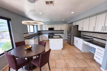 Photo 2 of 28 of 2083 W Arizona Rose Dr, Tucson, AZ