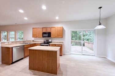 Photo 2 of 18 of 127 Edgington St, Mooresville, NC