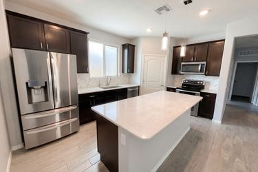 Photo 2 of 18 of 10647 W Goulding Dr, Marana, AZ