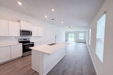 Photo 2 of 18 of 3166 Rustic Deer Way, Green Cove Springs, FL