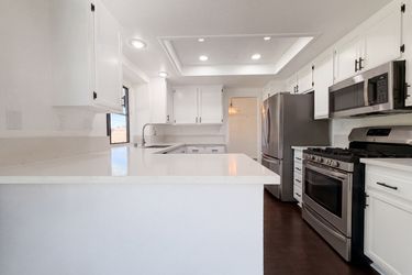 Photo 2 of 33 of 4333 Cocina Ln, Palmdale, CA