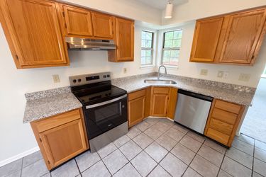 Photo 2 of 23 of 5654 Crown Vetch Pl, Indianapolis, IN