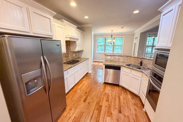 Photo 2 of 27 of 212 Westwind Dr, Newnan, GA