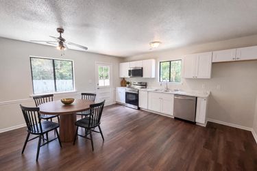 Photo 2 of 16 of 2600 Wedgedale Ave, Durham, NC