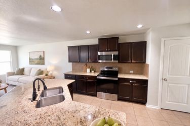 Photo 2 of 25 of 11503 N Peak, San Antonio, TX