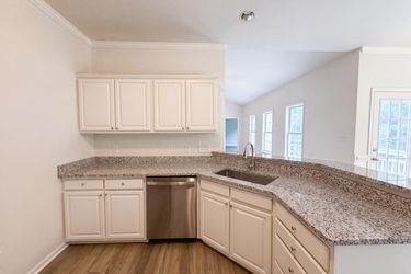 Photo 2 of 20 of 4100 Birchgarden Dr, High Point, NC