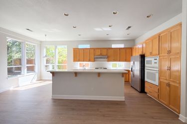 Photo 2 of 45 of 1418 Yukon St, Davis, CA