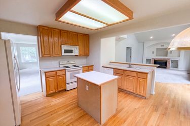 Photo 2 of 40 of 821 Sage Sparrow Cir, Highlands Ranch, CO