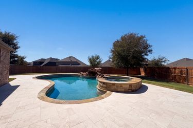 Photo 2 of 22 of 10832 Frost Pl, McKinney, TX