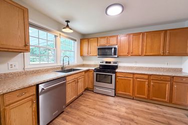 Photo 2 of 15 of 144 Morningside Ln, Columbia, TN