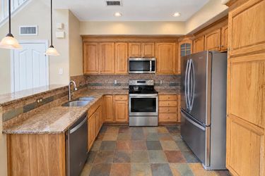 Photo 2 of 25 of 3853 Stonebrush Dr, Highlands Ranch, CO