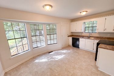 Photo 2 of 14 of 5533 Melissa Dr, Pinson, AL