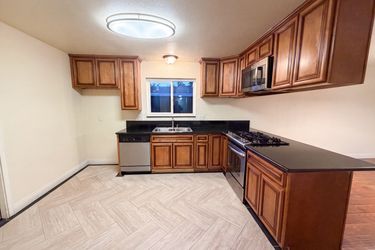 Photo 2 of 27 of 2605 Waterton Way, Sacramento, CA