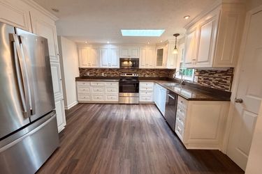 Photo 2 of 24 of 1346 Fairfield Dr SW, Lilburn, GA