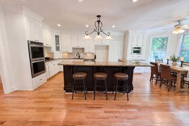Photo 2 of 48 of 116 Crosscreek Dr, Columbia, SC