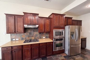 Photo 2 of 29 of 8152 Black Sumac Dr, Fort Worth, TX
