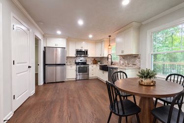 Photo 2 of 23 of 1394 Natchez Trce SW, Marietta, GA
