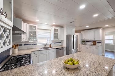 Photo 2 of 18 of 2645 Roy Hanna Dr S, Saint Petersburg, FL