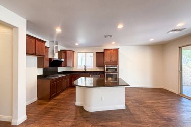 Photo 2 of 30 of 31 Berneri Dr, Las Vegas, NV