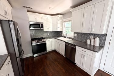Photo 2 of 26 of 2336 Nesbitt Dr NE, Brookhaven, GA
