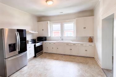 Photo 2 of 19 of 112 Sherard Ave, Ninety Six, SC