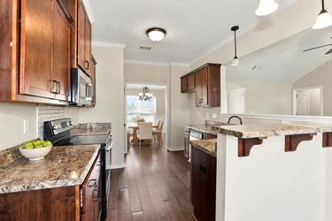 Photo 2 of 20 of 2712 Ardwick Dr, Hephzibah, GA
